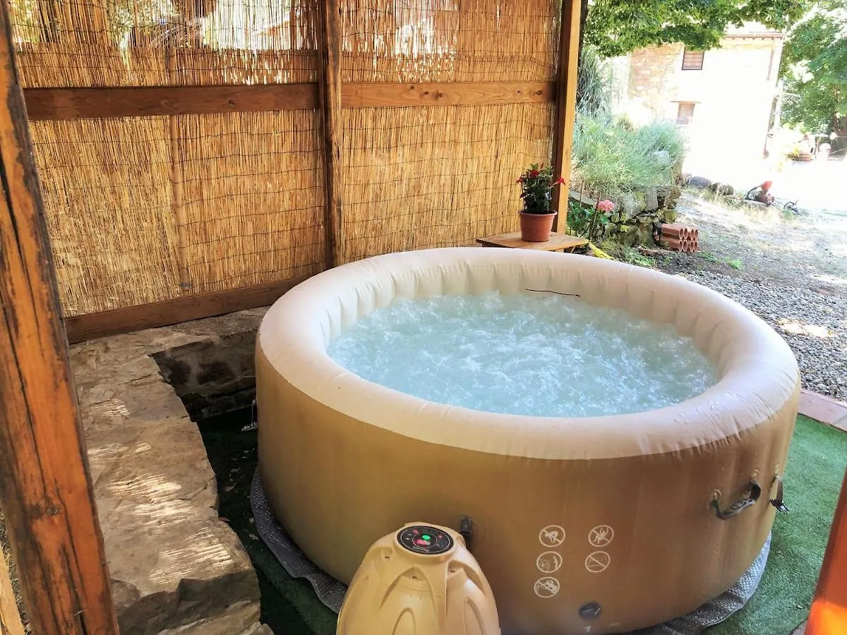 Hostal Casa Al Bosco SantʼEllero Italia